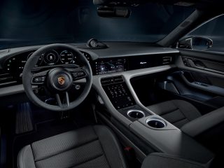 Interior do Porsche Taycan Sport Turismo já tem preços