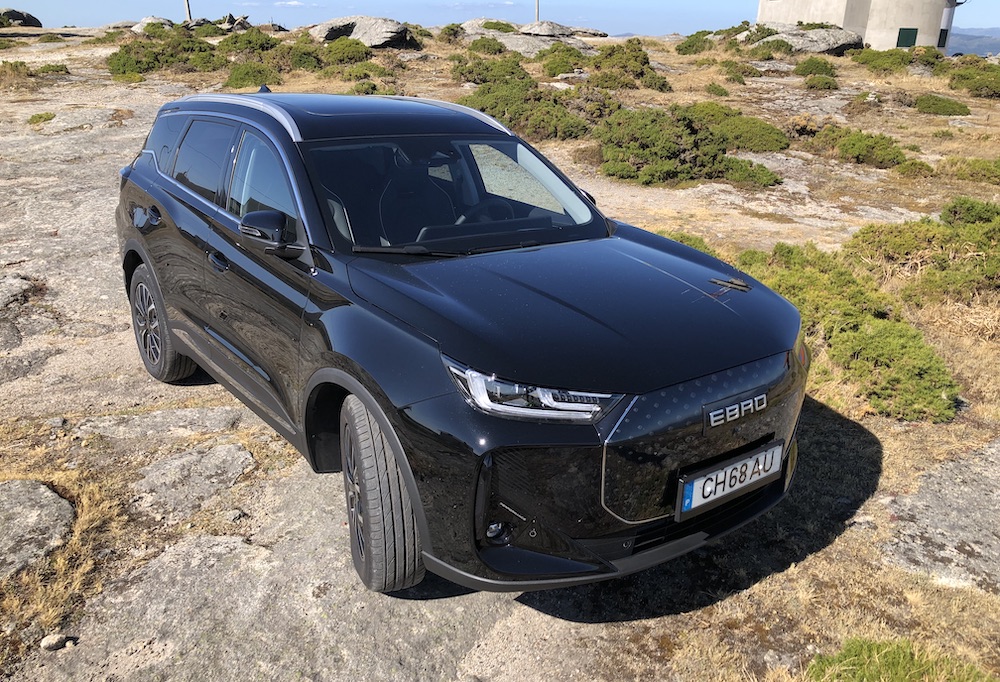 Conduzi o EBRO s700 PHEV e percebi porque pode dar luta aos SUV mais conhecidos